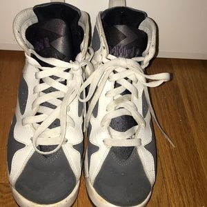Jordan’s Flint 7’s size 6.5